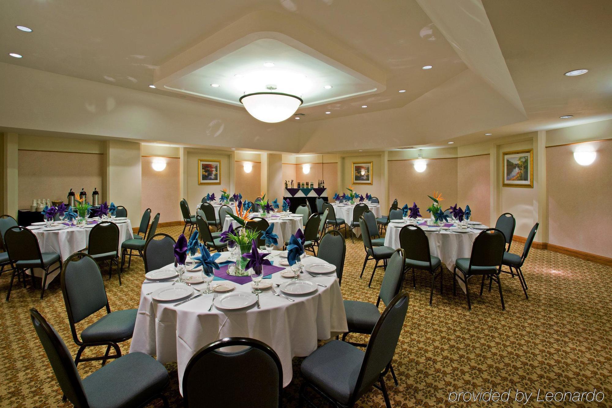 Hilton Garden Inn San Diego Mission Valley/Stadium Restaurant bilde